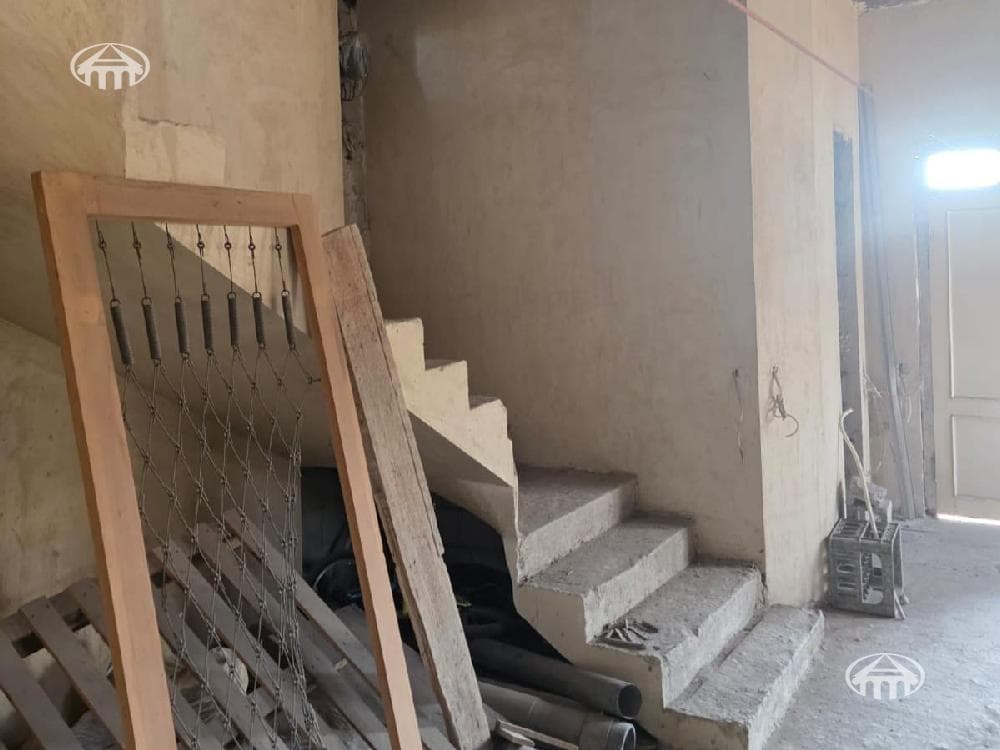 House · 374 m² · Yerevan