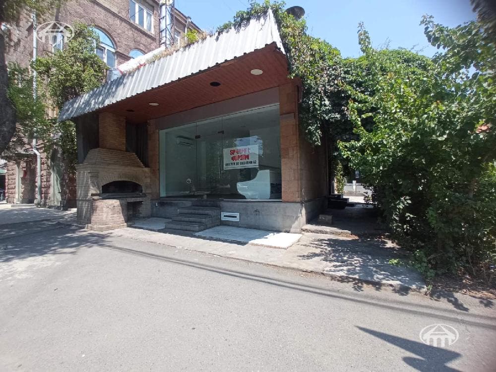 Ռեստորան · 71 մ² · Երևան