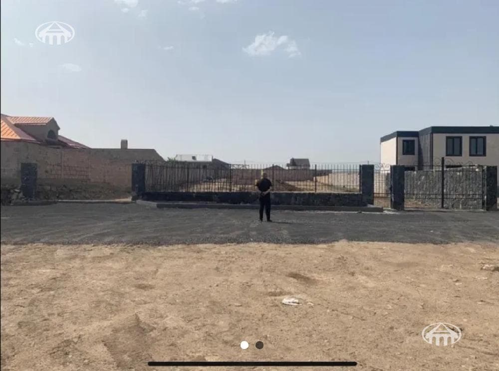 Land · 1,711 m² · Qasax