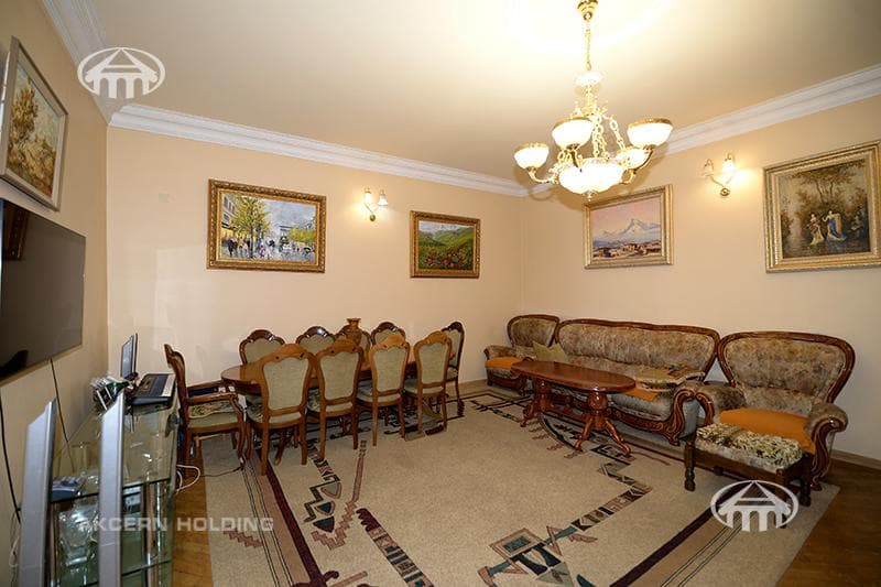 Առանձնատուն · 540 մ² · Երևան