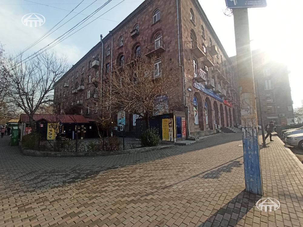 Магазин · 689 м² · Ереван