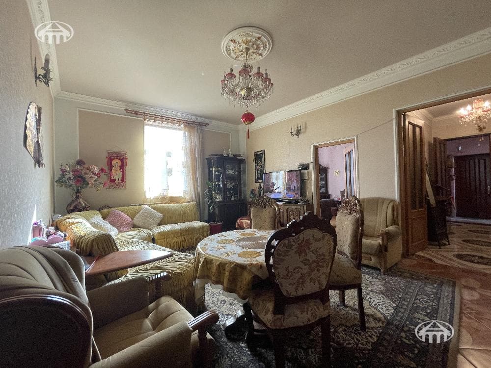 Mansion · 500 m² · Yerevan