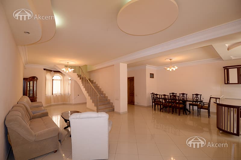 Mansion · 220 m² · Yerevan