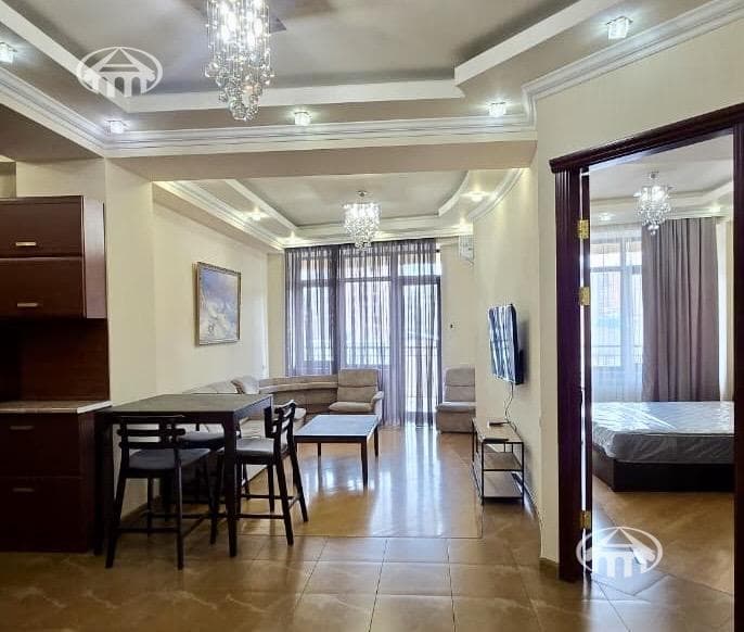 Квартира · 90 м² · Ереван
