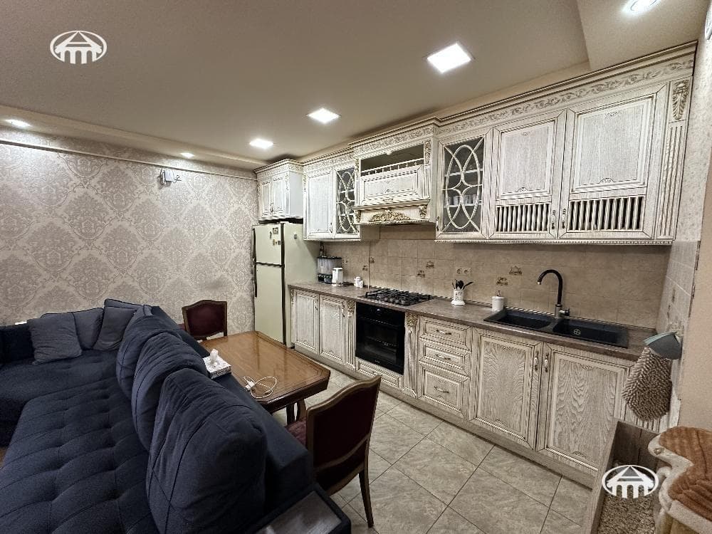 Apartment · 90 m² · Yerevan