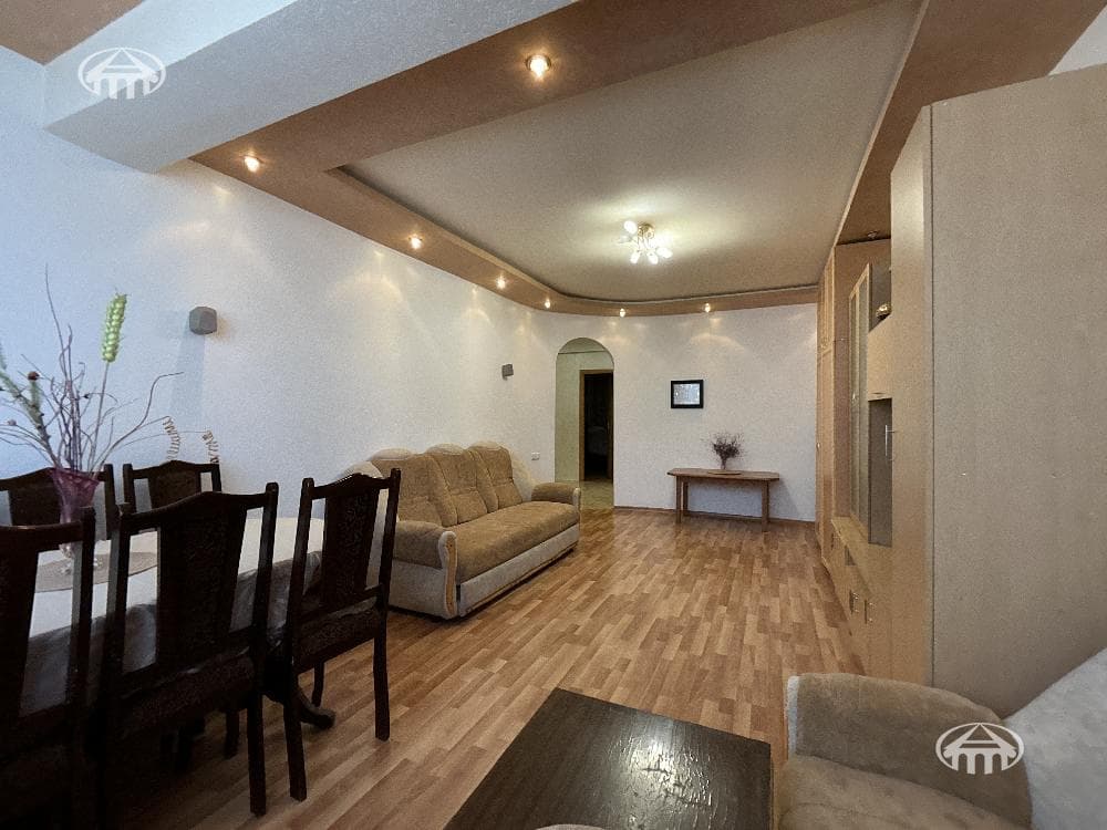 Квартира · 92 м² · Ереван