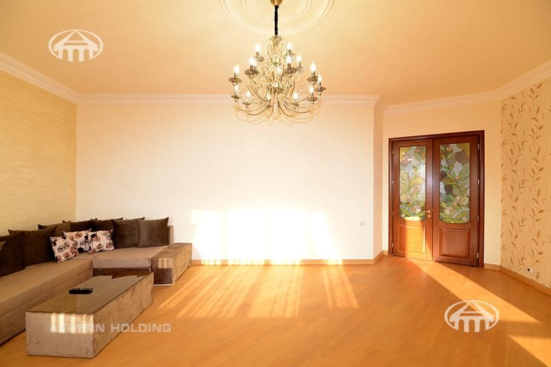 Квартира · 177 м² · Ереван