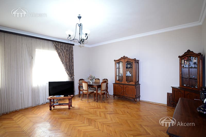 Mansion · 510 m² · Yerevan
