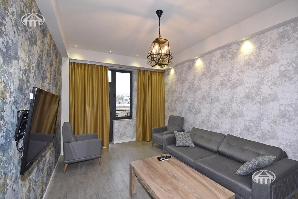 Квартира · 2 комн. · 56 м² · Ереван