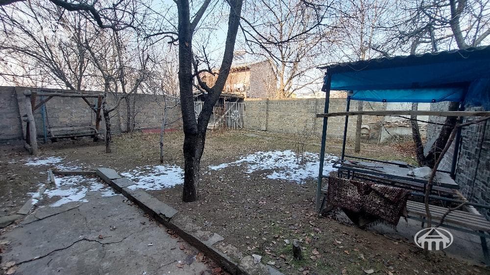 Дом · 345 м² · Ереван