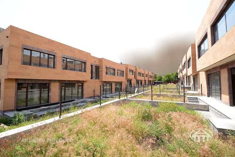 Townhouse · 236 m² · Yerevan