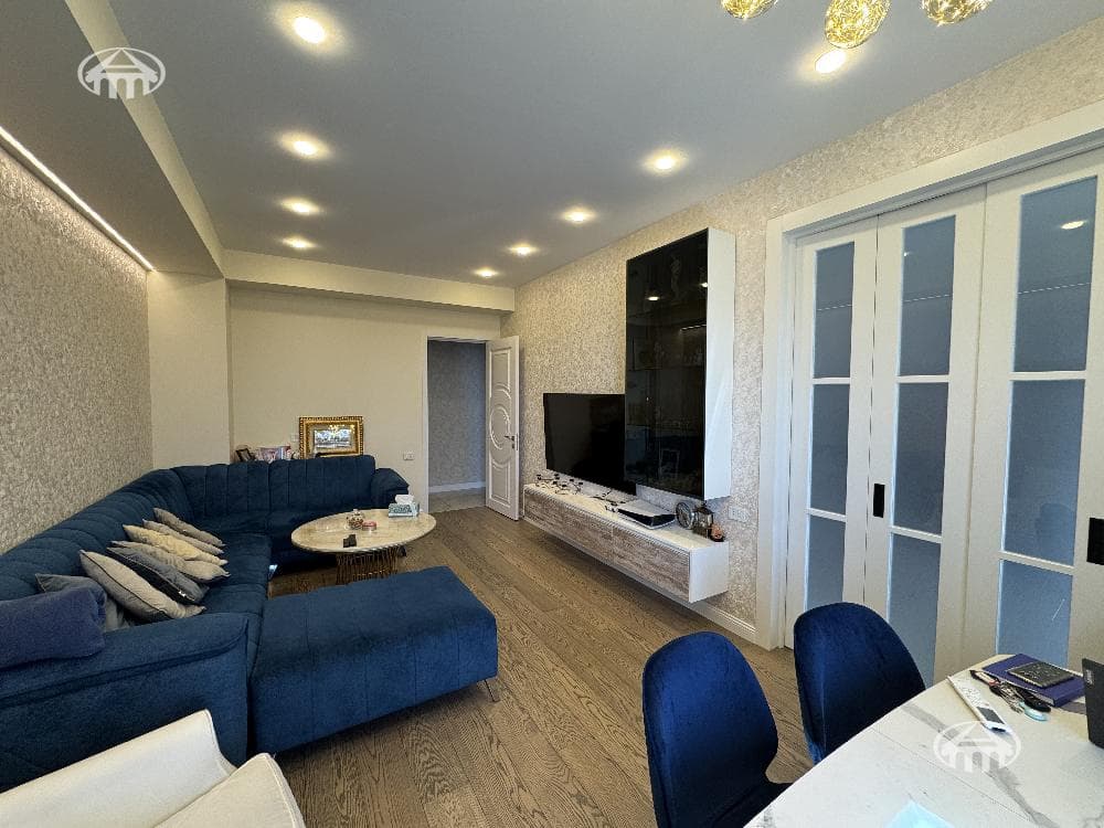Apartment · 121 m² · Yerevan