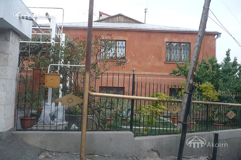 Քոթեջ · 5 սեն. · 128 մ² · Երևան