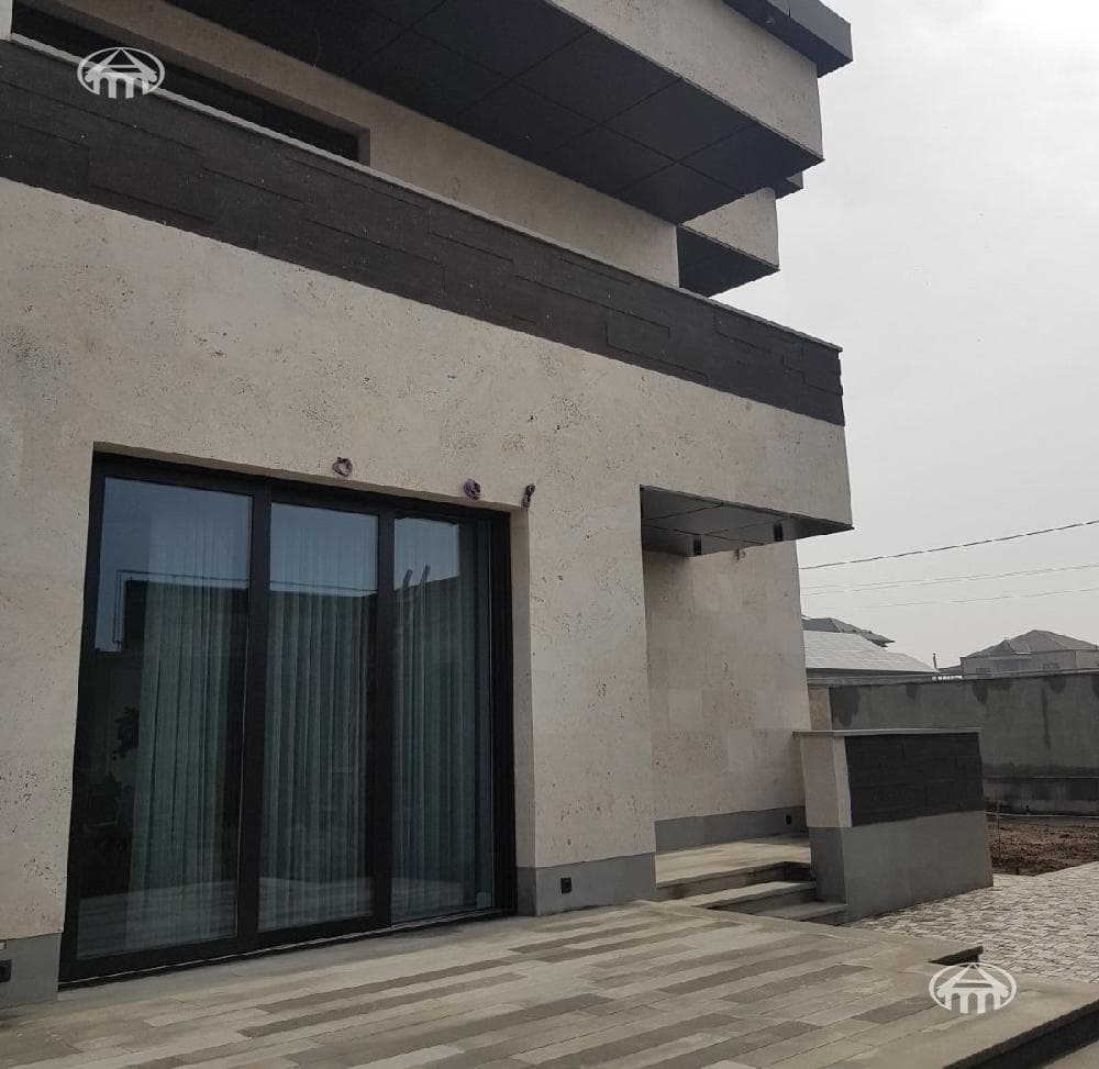 Mansion · 243 m² · Qasax