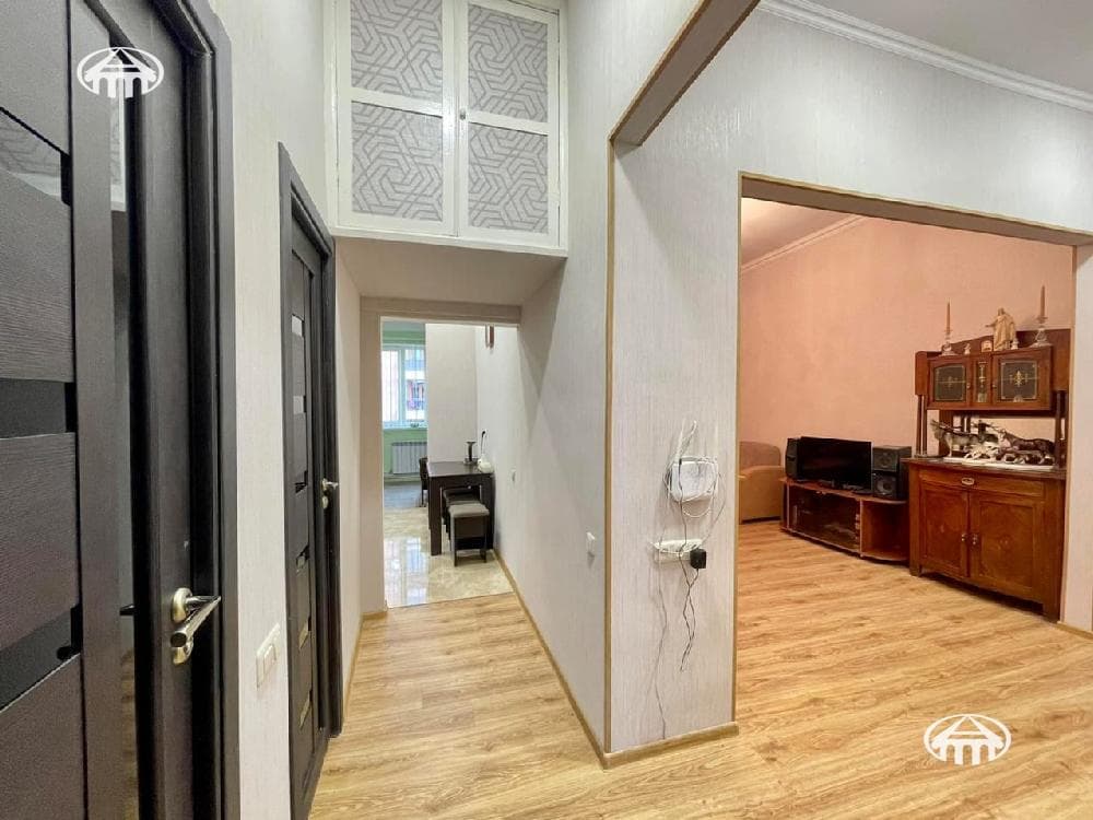 Квартира · 2 комн. · 63 м² · Ереван