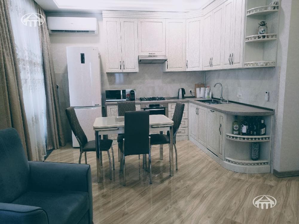 Квартира · 70 м² · Ереван