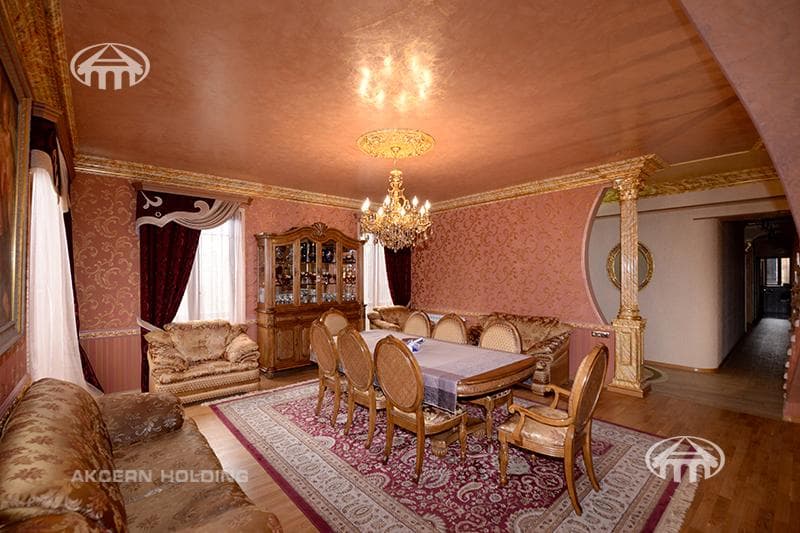Քոթեջ · 6 սեն. · 590 մ² · Երևան