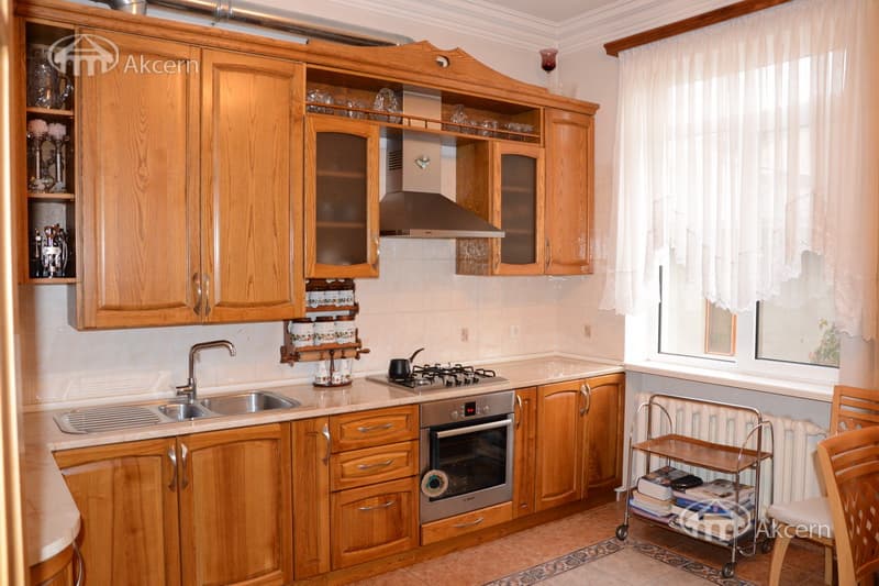 House · 250 m² · Yerevan