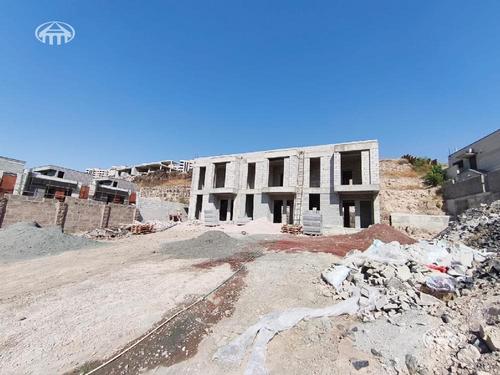 Հողատարածք · 335 մ² · Երևան
