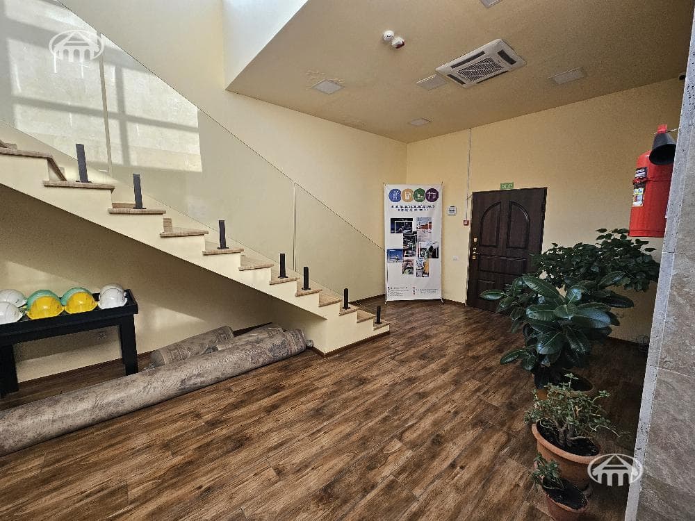Retail · 768 m² · Yerevan