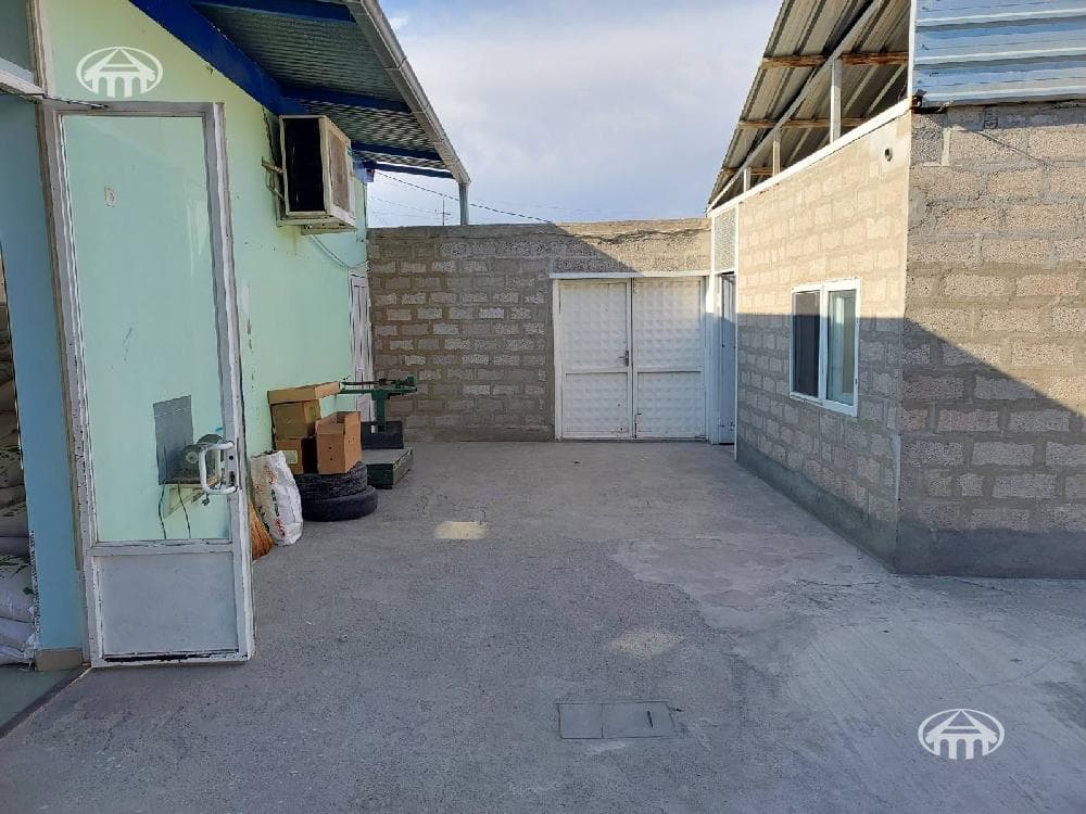 Retail · 394 m² · Yerevan