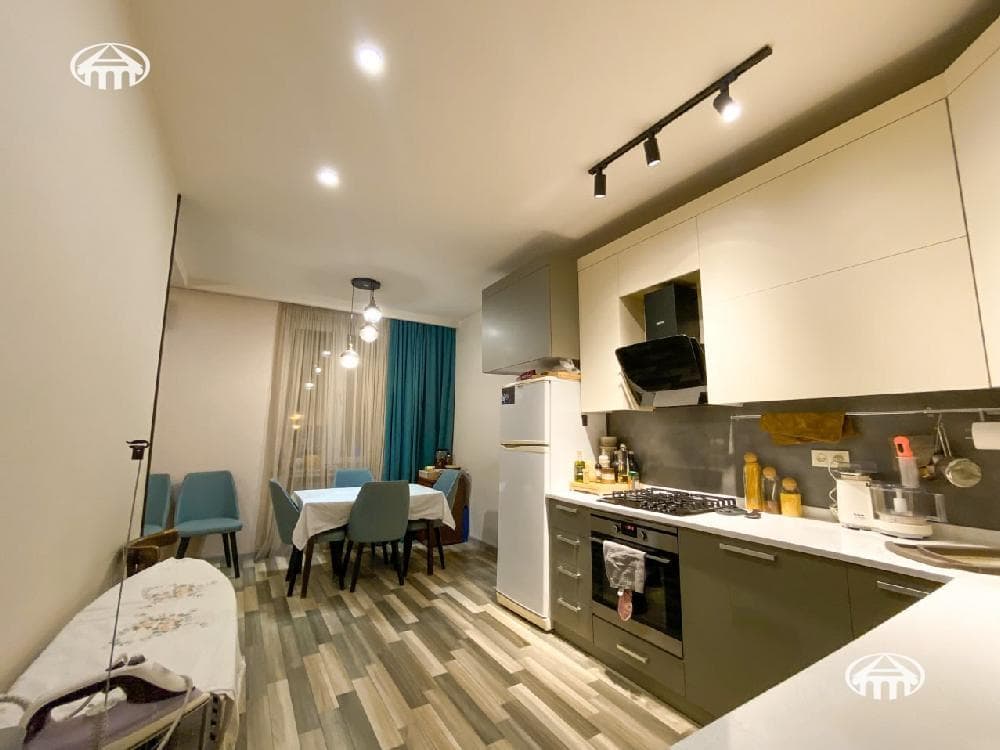 Apartment · 90 m² · Yerevan