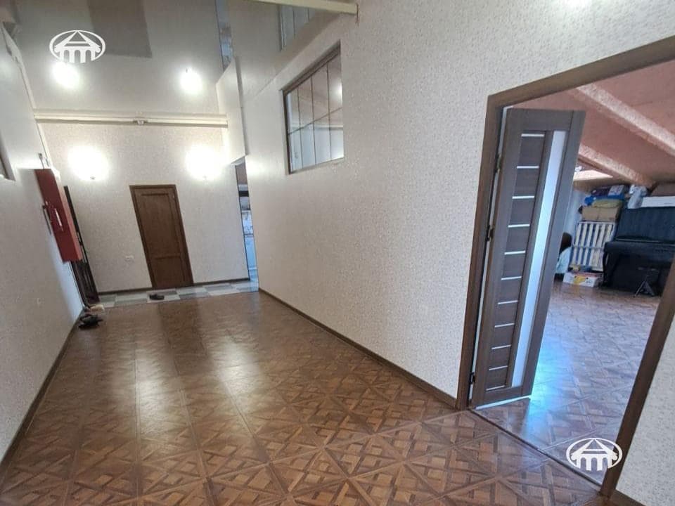 Retail · 1,600 m² · Yerevan