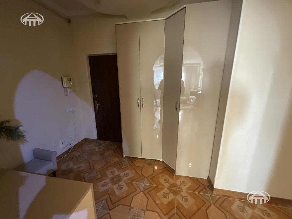 Apartment · 2 rooms · 82 m² · Yerevan