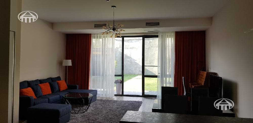 Mansion · 4 rooms · 149 m² · v. Arinj