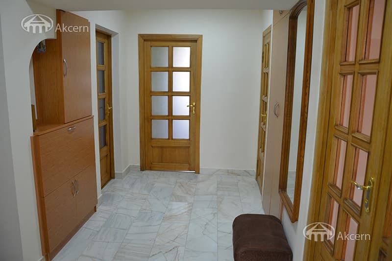 Квартира · 90 м² · Ереван