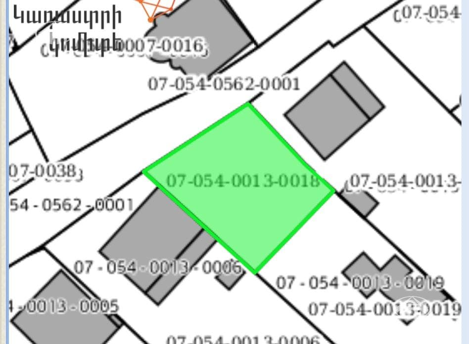 Участок · 448 м² · Птгни