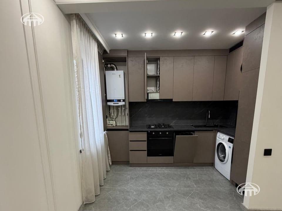 Квартира · 64 м² · Ереван