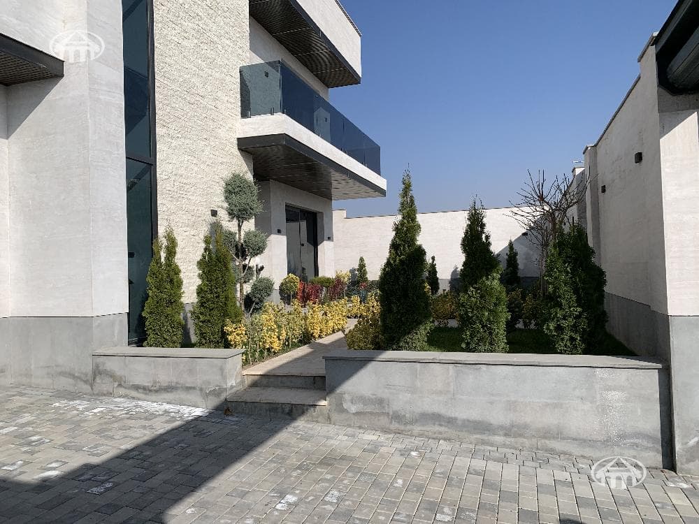 Особняк · 350 м² · Джрвеж