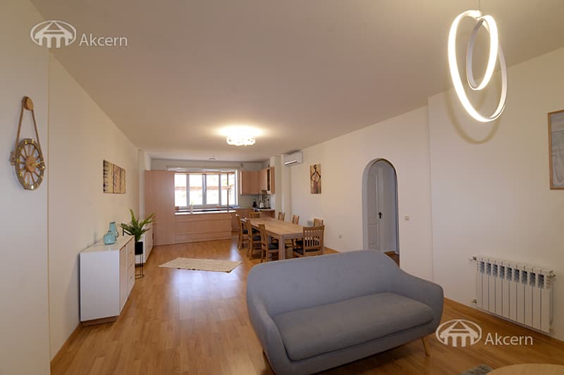 Квартира · 3 комн. · 87 м² · Ереван