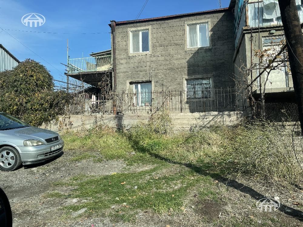Հողատարածք · 800 մ² · Երևան