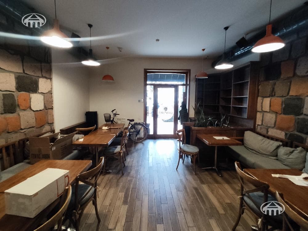 Ресторан · 100 м² · Ереван
