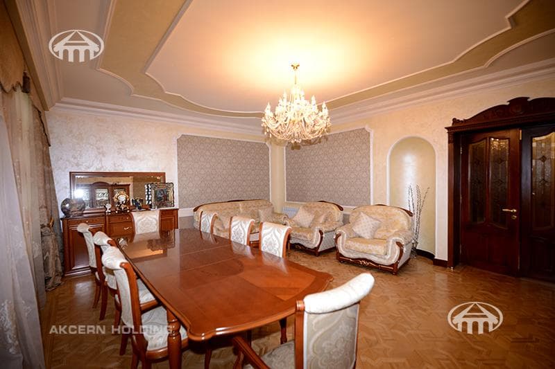Квартира · 213 м² · Ереван