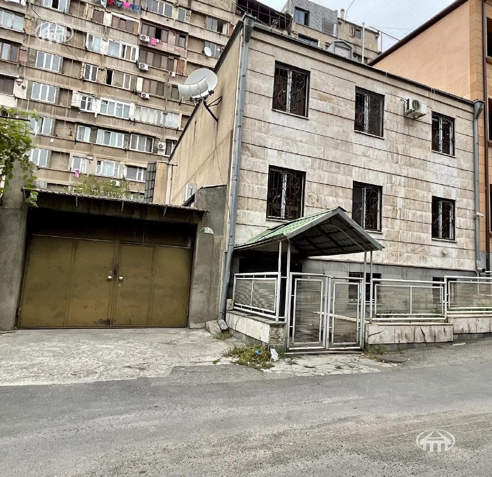 Առանձնատուն · 194 մ² · Երևան