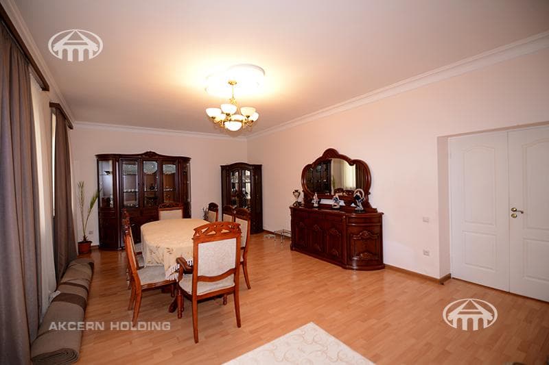 House · 179 m² · Yerevan