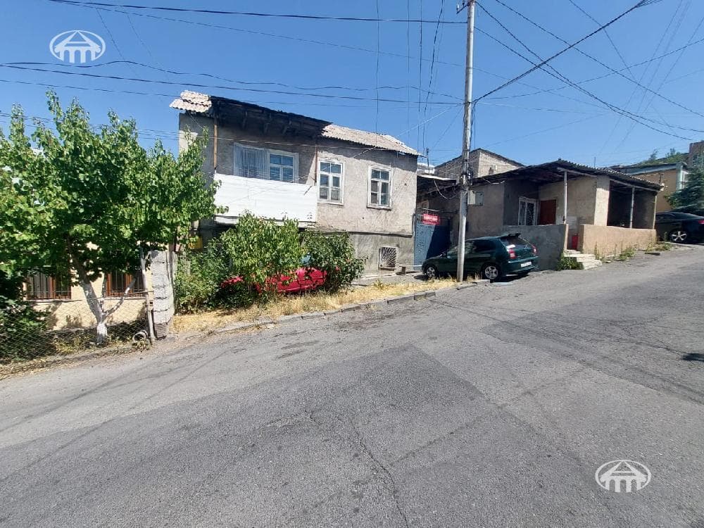 House · 347 m² · Yerevan
