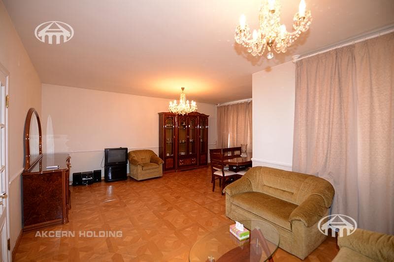 House · 250 m² · Yerevan