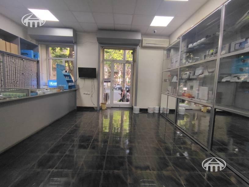 Retail · 70 m² · Yerevan