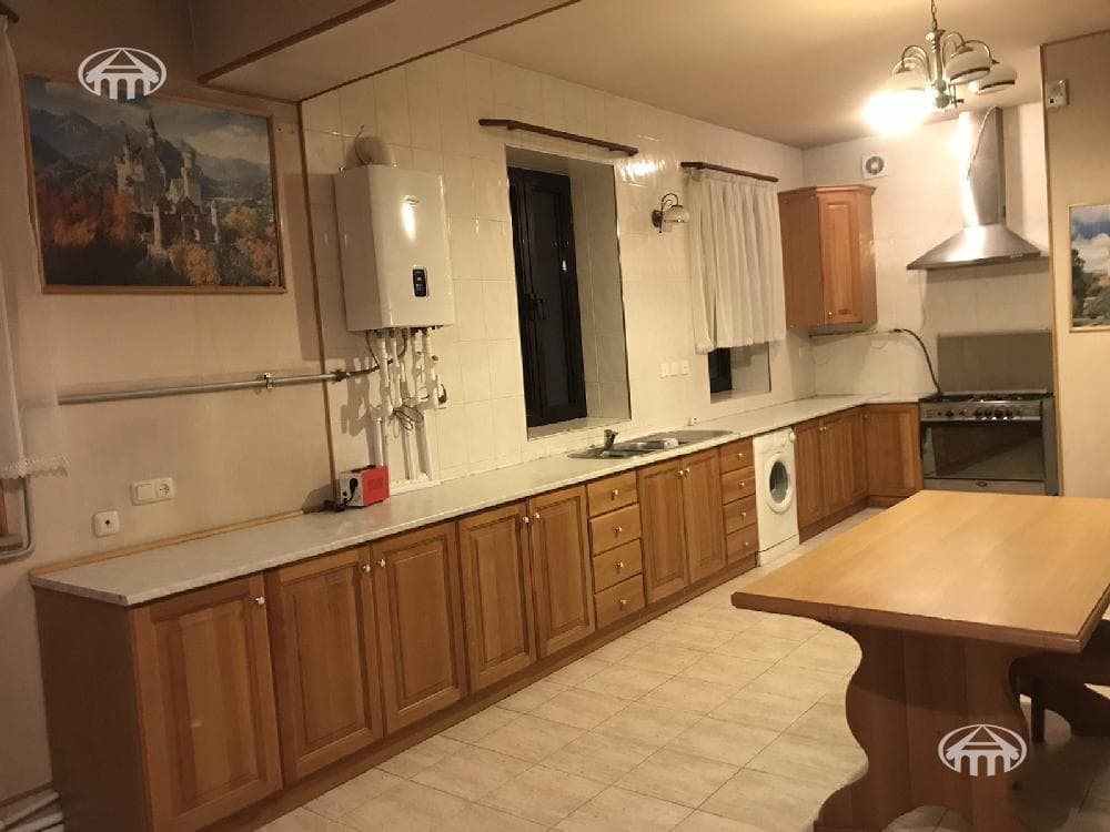 Квартира · 230 м² · Ереван