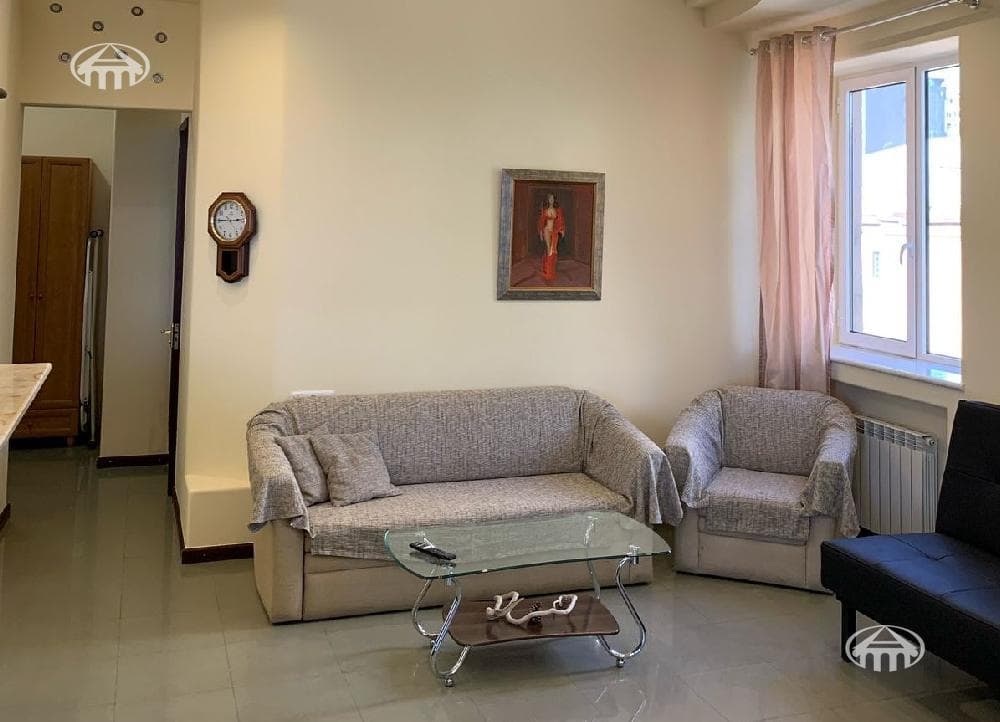 Квартира · 2 комн. · 56 м² · Ереван