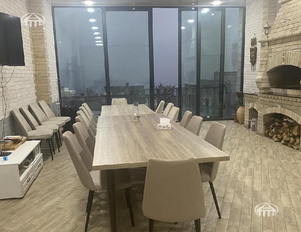 Mansion · 3 rooms · 460 m² · Yerevan