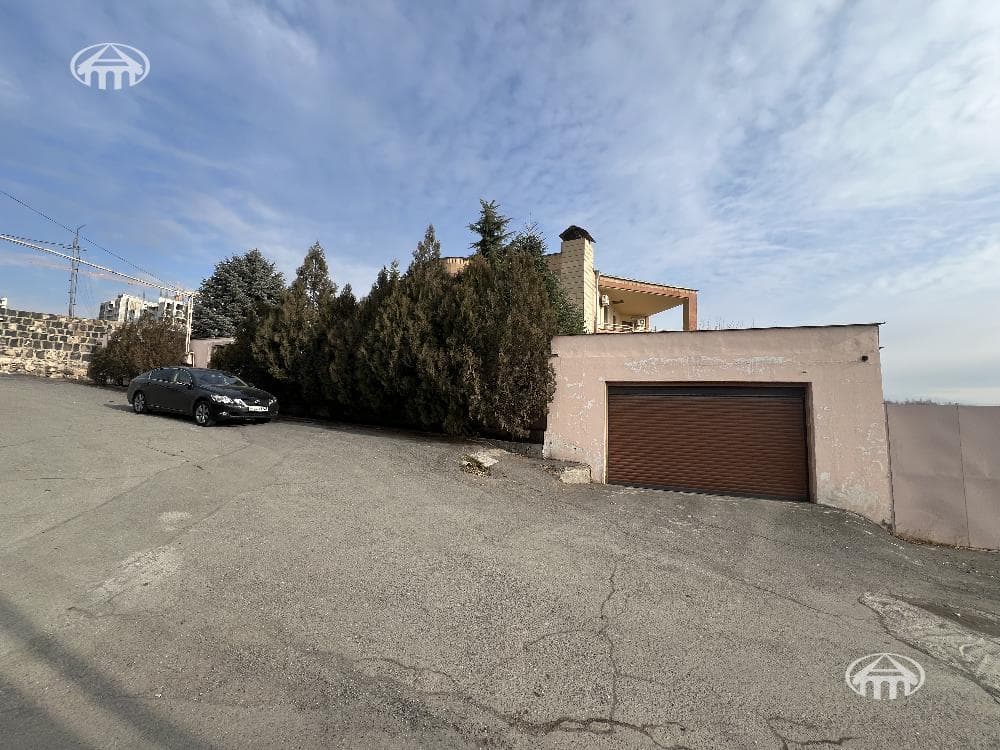 Քոթեջ · 6 սեն. · 382 մ² · Երևան