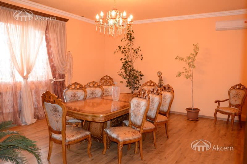 Mansion · 4 rooms · 175 m² · Ararat