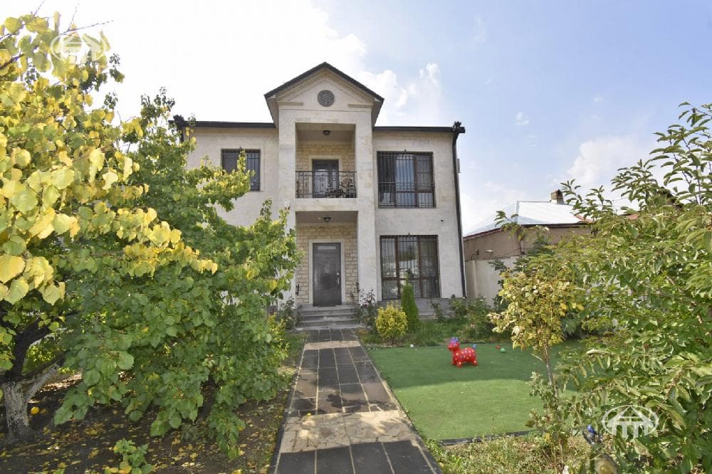 Mansion · 204 m² · Yerevan