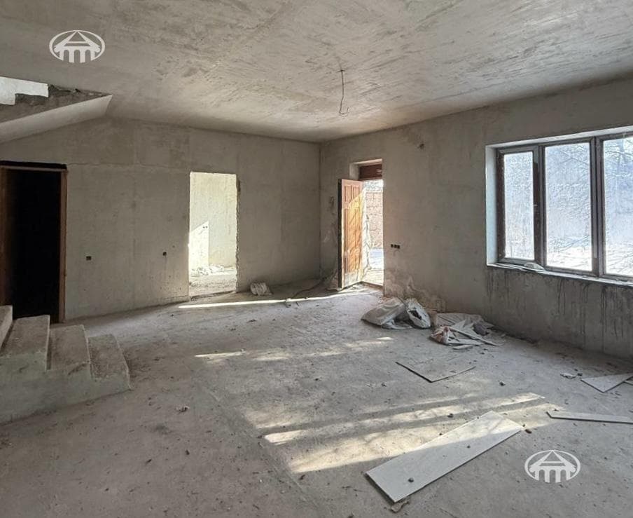 Mansion · 110 m² · Hrazdan