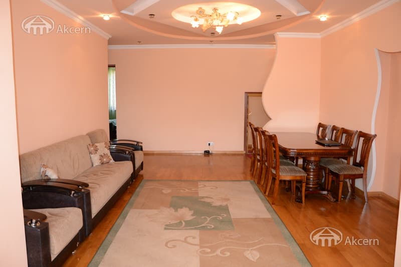 Квартира · 2 комн. · 79 м² · Ереван